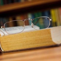 049299314-library-250×250 (1)